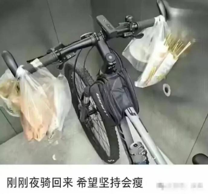 3DM輕松一刻第1463期 年輕可愛的妹子穿啥都好看