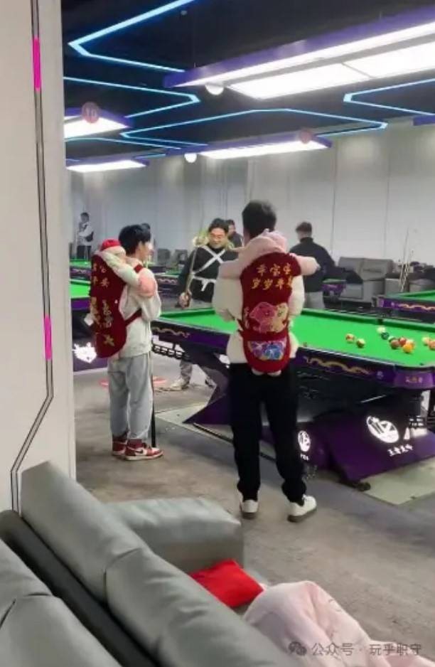 3DM輕松一刻第1466期 由大姐來(lái)展示什么是后座力