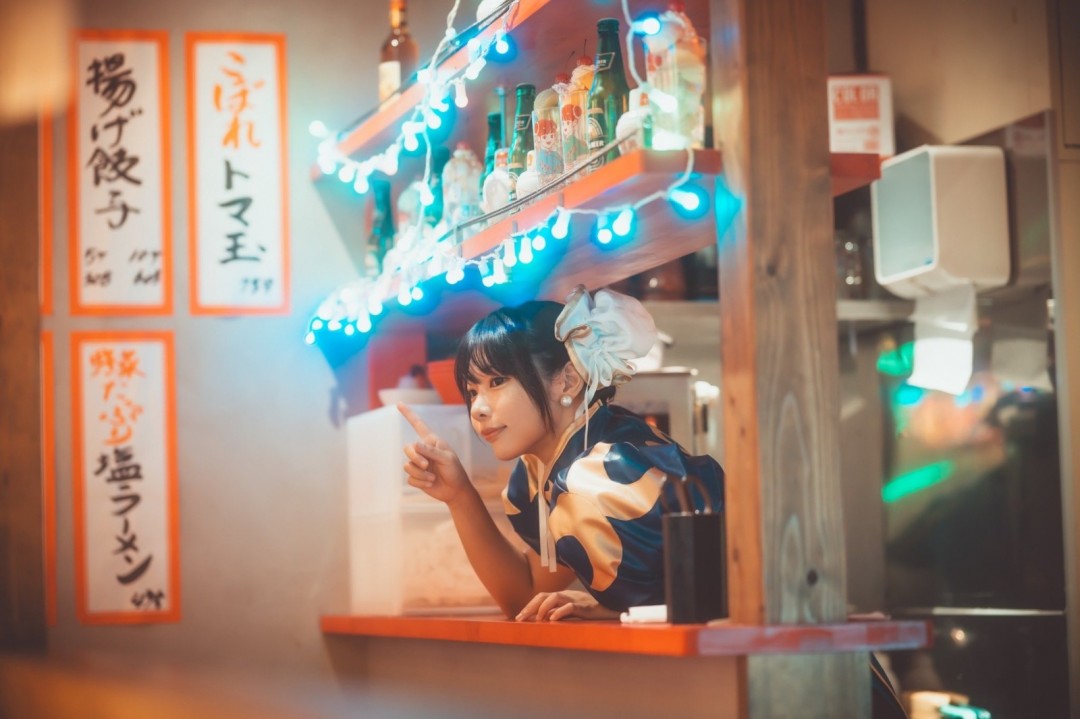 日本美女Cos《街霸》春麗美圖 黑絲大粗腿太對味了