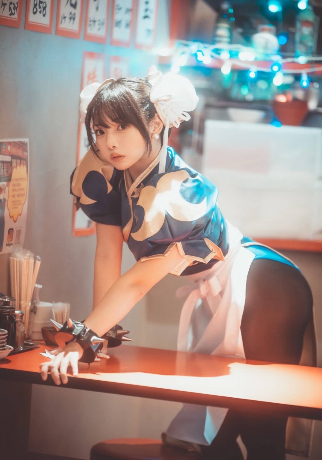 日本美女Cos《街霸》春麗美圖 黑絲大粗腿太對味了