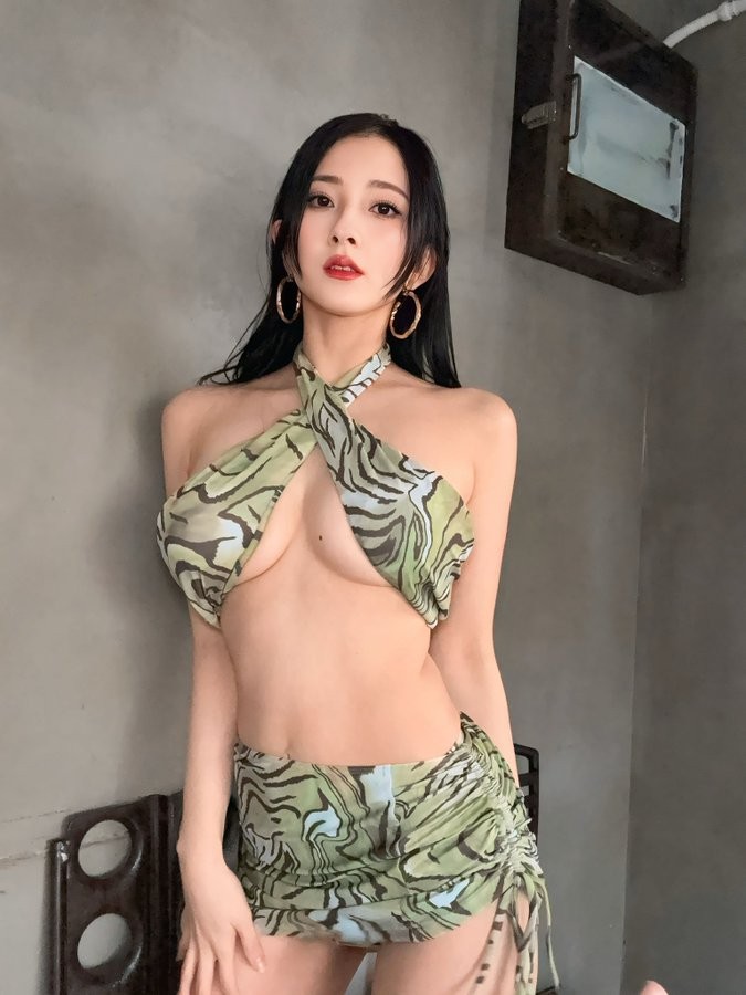 日本超人氣舞蹈女神AOI福利圖賞 力量與優(yōu)雅并存