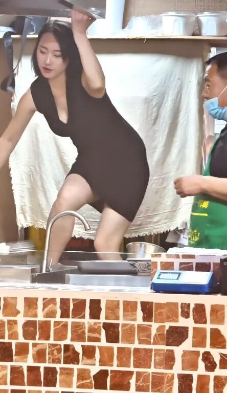 3DM轻松一刻第1473期 美女等人也是需要耐心的