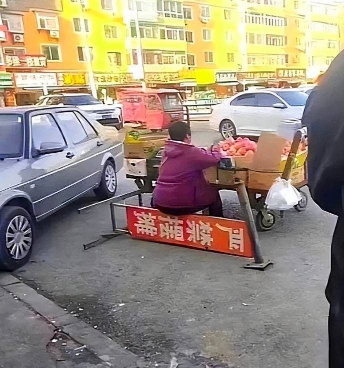 轻松一刻第1475期 想不想跟卧铺美女打个招呼