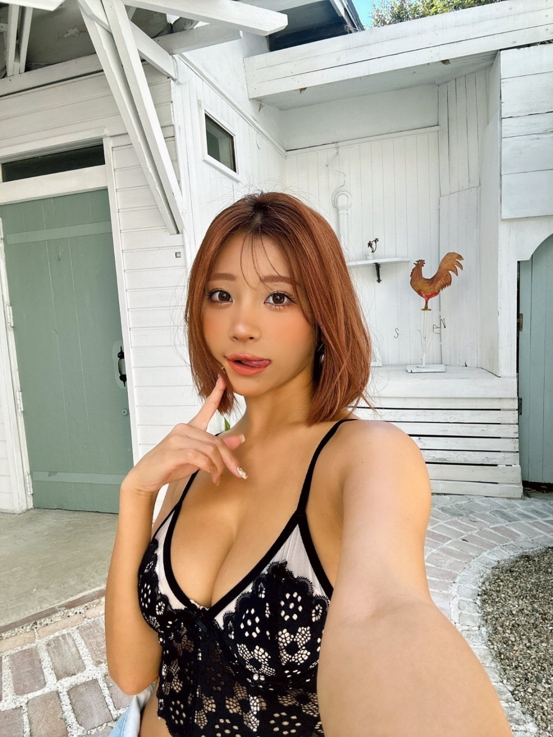 日本写真偶像叶月绫福利图 小麦色皮肤性感诱惑