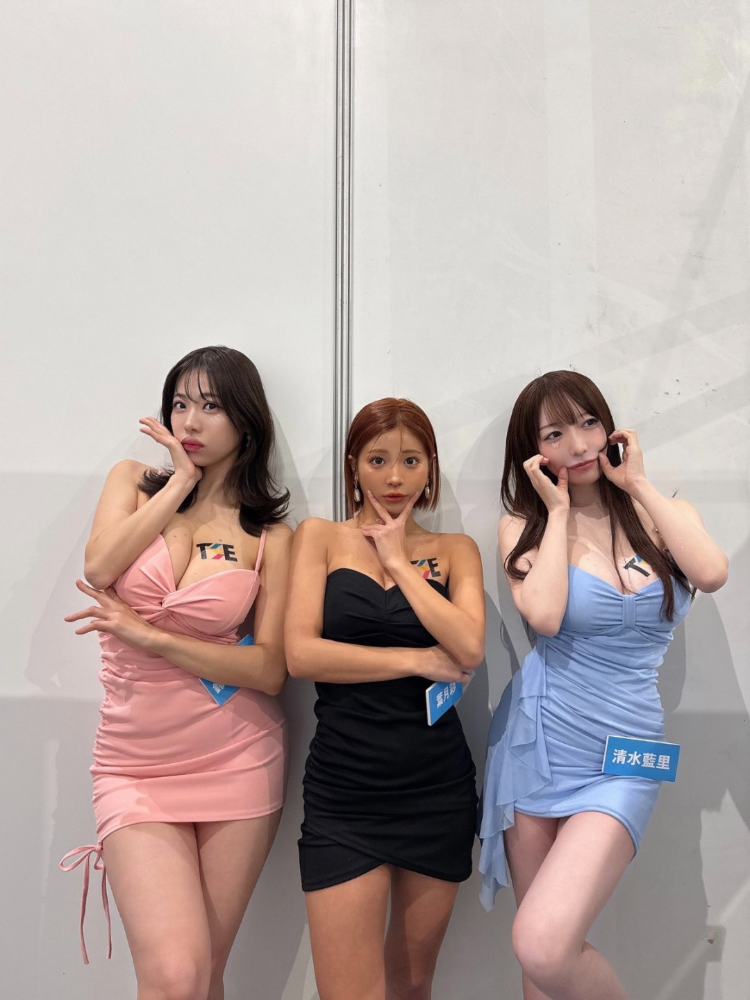 日本写真偶像叶月绫福利图 小麦色皮肤性感诱惑