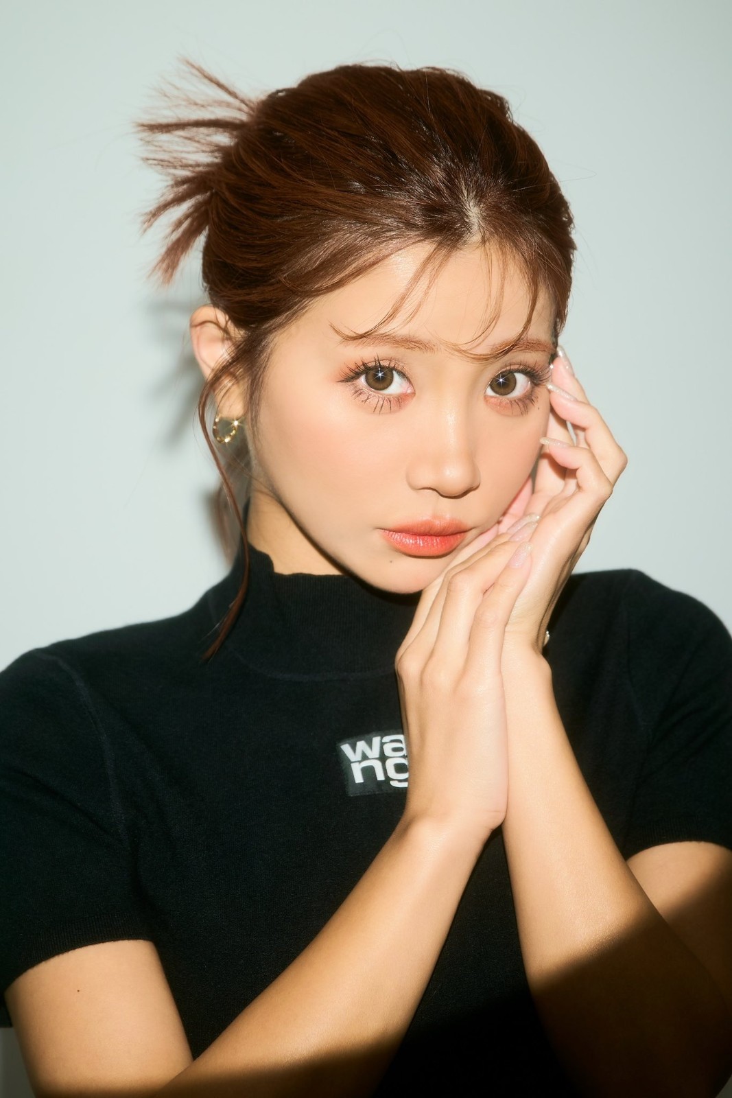 日本写真偶像叶月绫福利图 小麦色皮肤性感诱惑