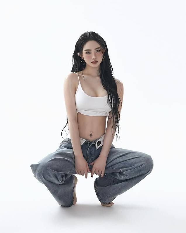 周一內(nèi)涵囧圖云飛系列 美女騎馬能陶冶情操鍛煉形體