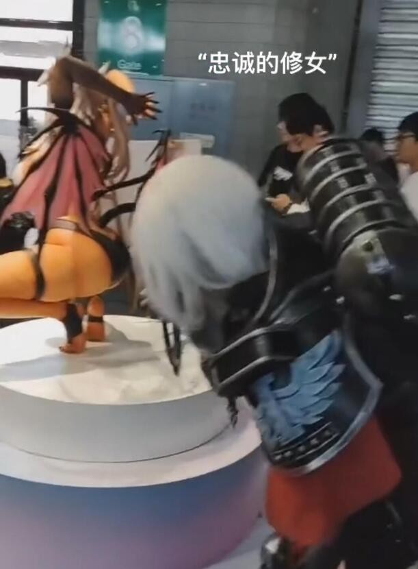 周五福利囧圖云飛系列 小姑娘不善言辭但懂得拳腳