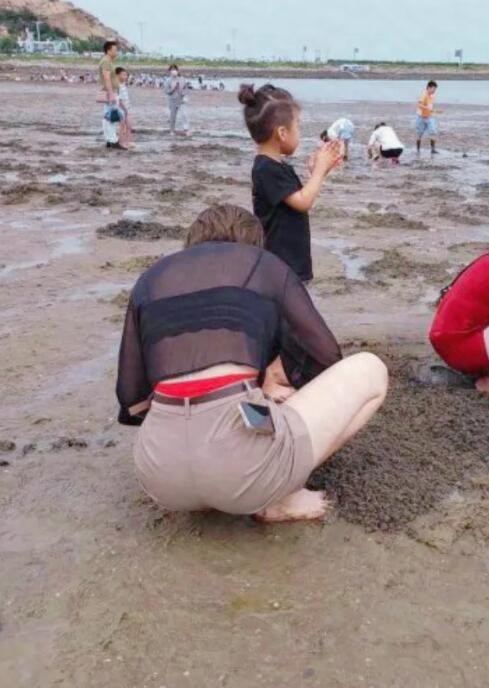 周五福利囧圖云飛系列 小姑娘不善言辭但懂得拳腳