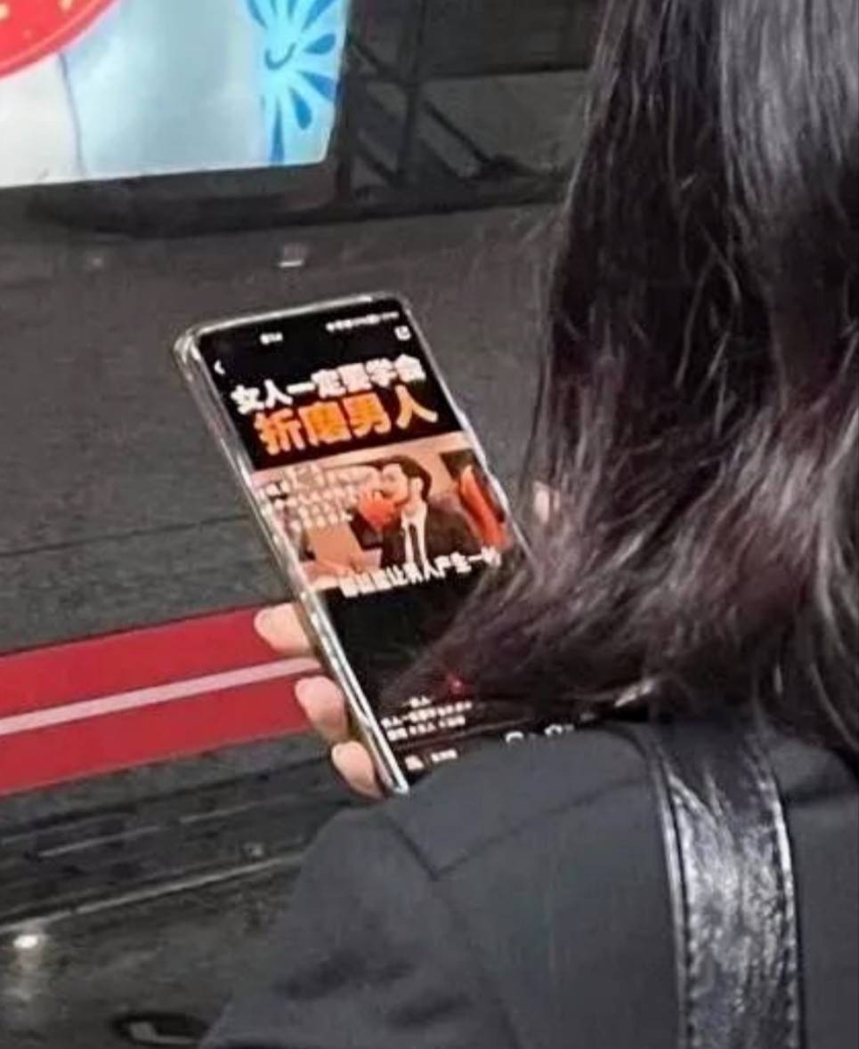 周五福利囧圖云飛系列 看到她微笑感覺空氣都變甜
