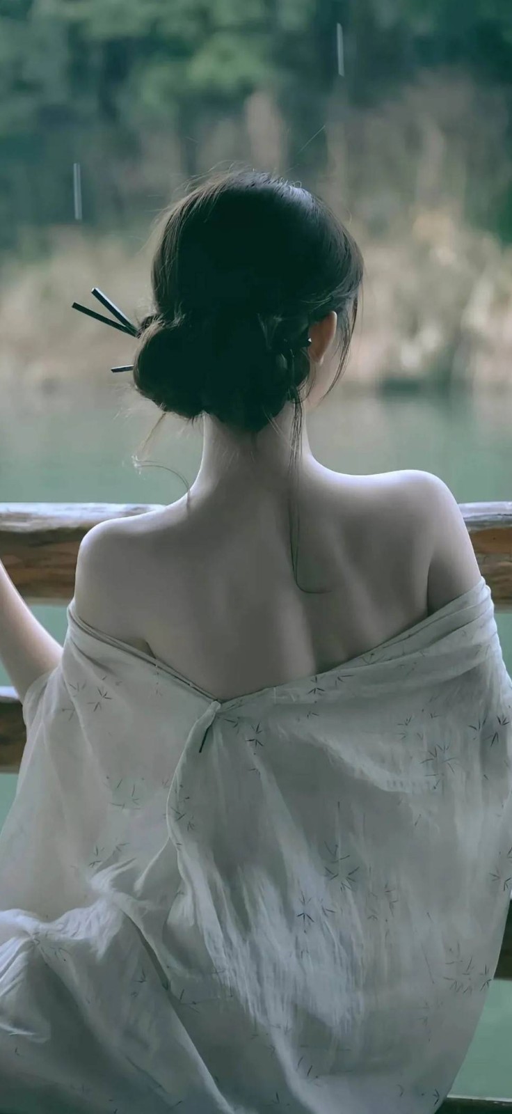 周一內(nèi)涵囧圖云飛系列 美女姿勢(shì)特別這節(jié)目效果不錯(cuò)