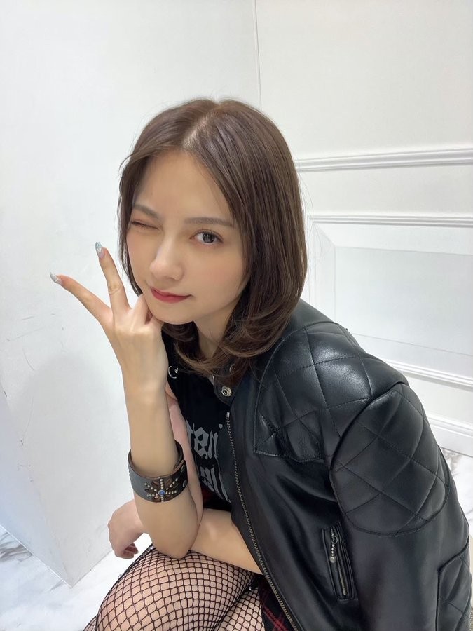 日本美女模特桃月梨子福利圖賞 肌膚光滑身材飽滿