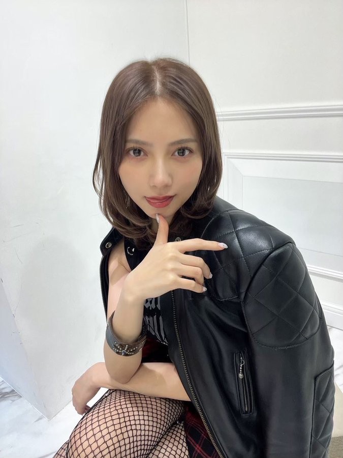 日本美女模特桃月梨子福利圖賞 肌膚光滑身材飽滿