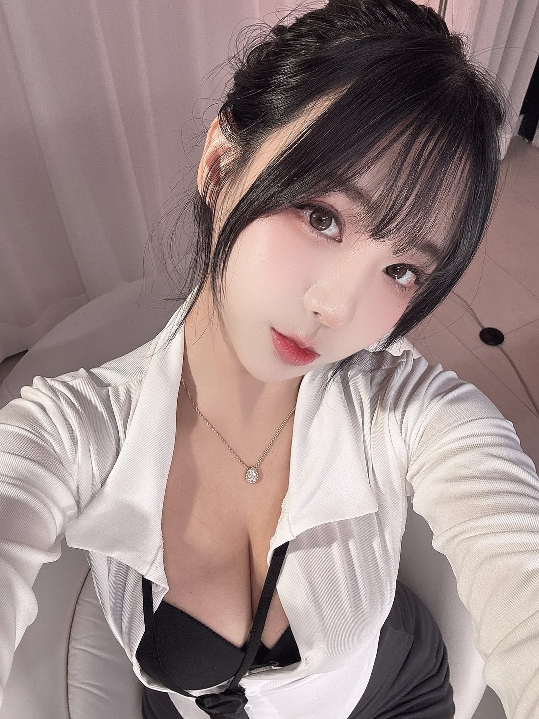 韓國美女網(wǎng)紅主播福利圖賞 性感御姐火辣的身材