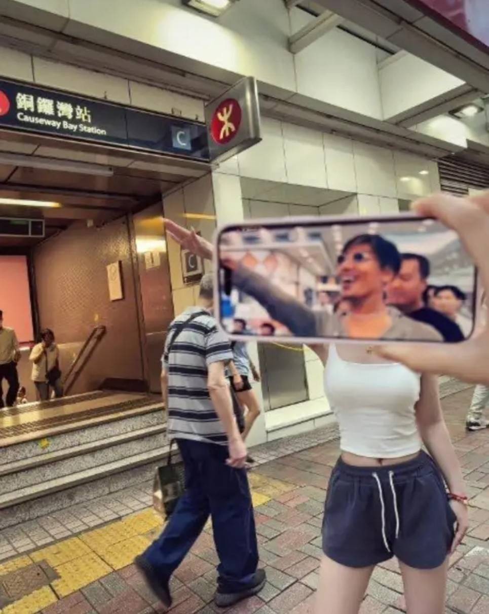 周五福利囧圖云飛系列 扎馬尾好看還是放下來好看