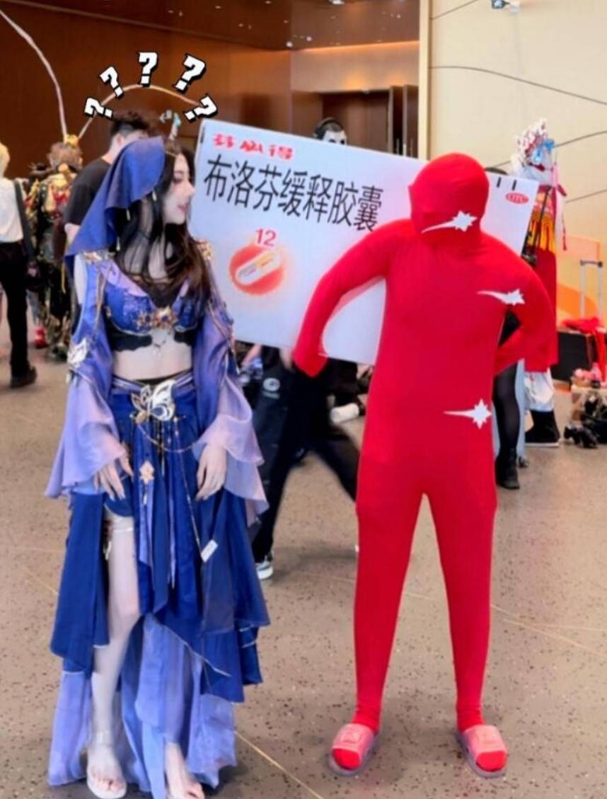 周一內(nèi)涵囧圖云飛系列 不是說瑜伽是很優(yōu)雅的嗎?