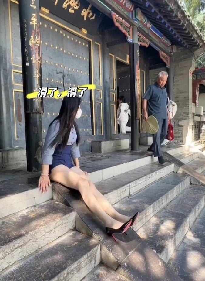 3DM輕松一刻第1510期 終知道為啥女生喜歡養(yǎng)大狗