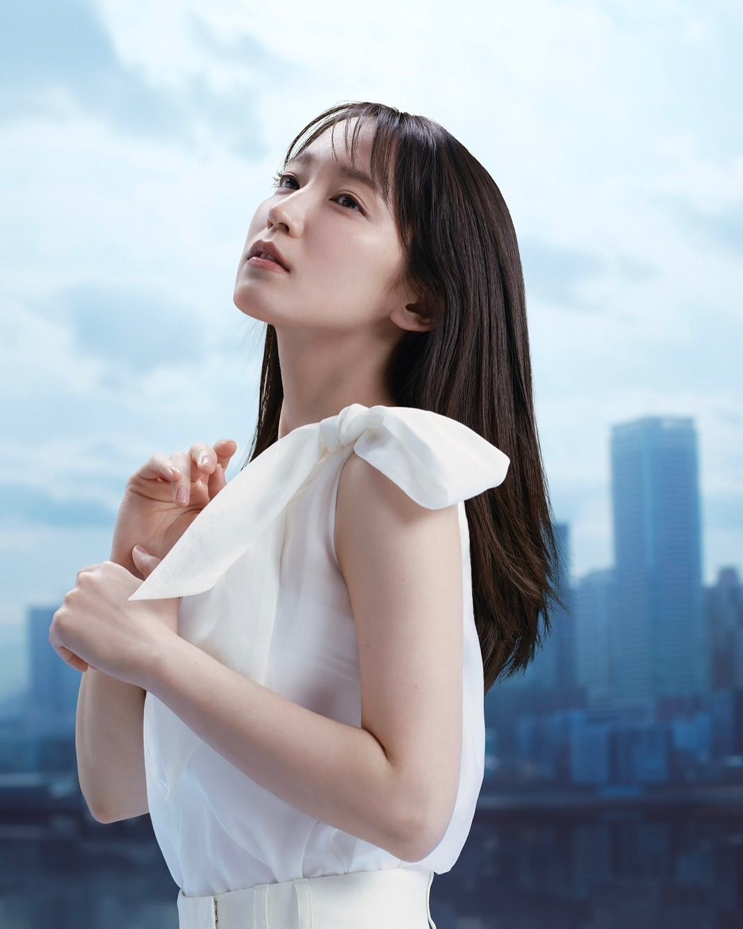 日本演員吉岡里帆福利圖欣賞 純欲并存的女神！