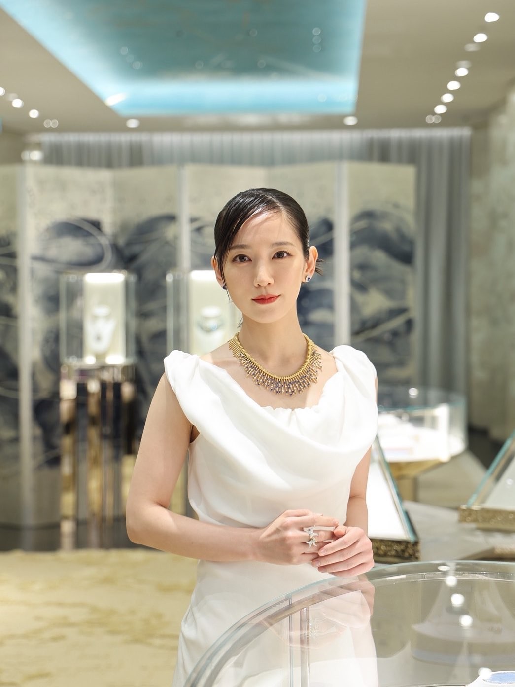 日本演員吉岡里帆福利圖欣賞 純欲并存的女神！