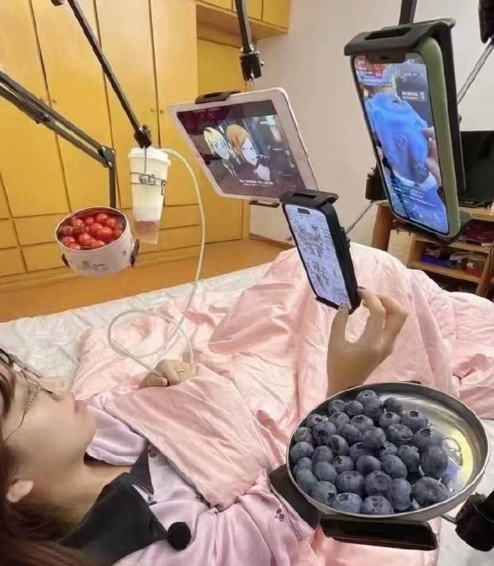 周一內(nèi)涵囧圖云飛系列 男人看美女是先天的反應(yīng)?