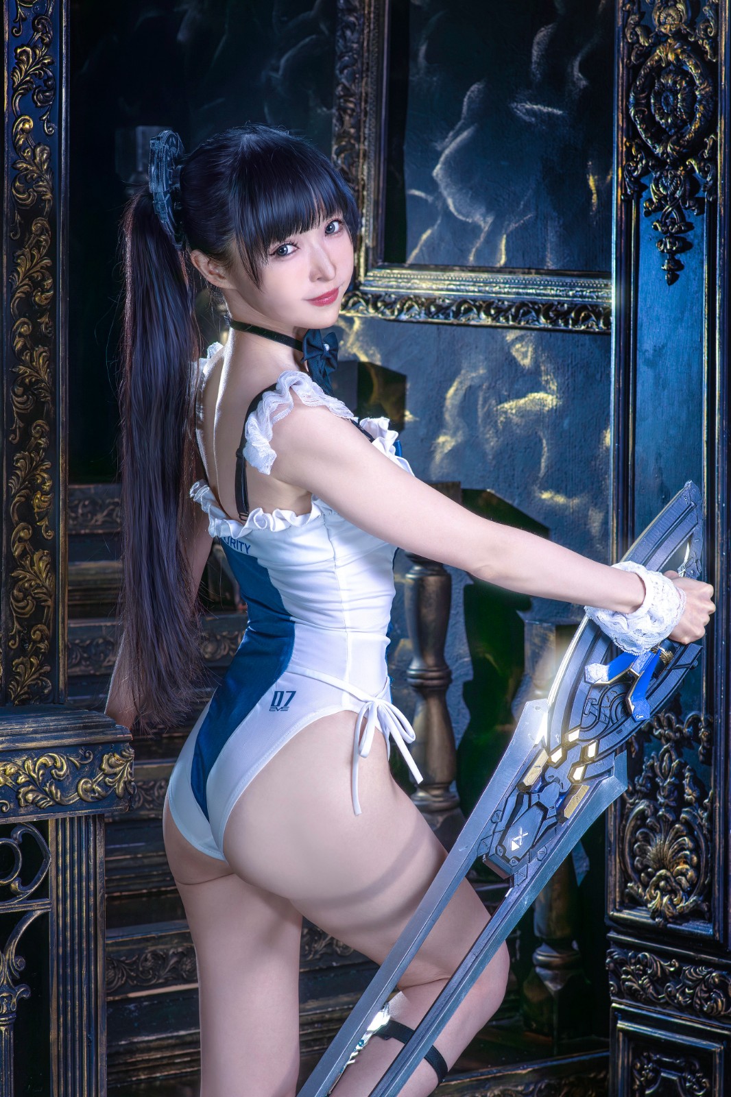 日本美女Cos《剑星》伊芙图赏 性感热辣大长腿