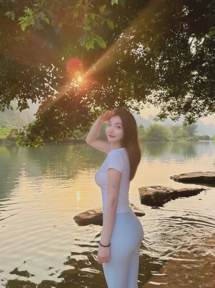 周五福利囧圖云飛系列 都說(shuō)穿婚紗的女人最美麗！