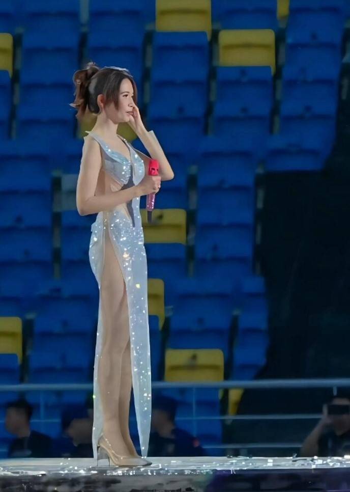 3DM輕松一刻第1525期 妹子也是美的直冒泡泡??！