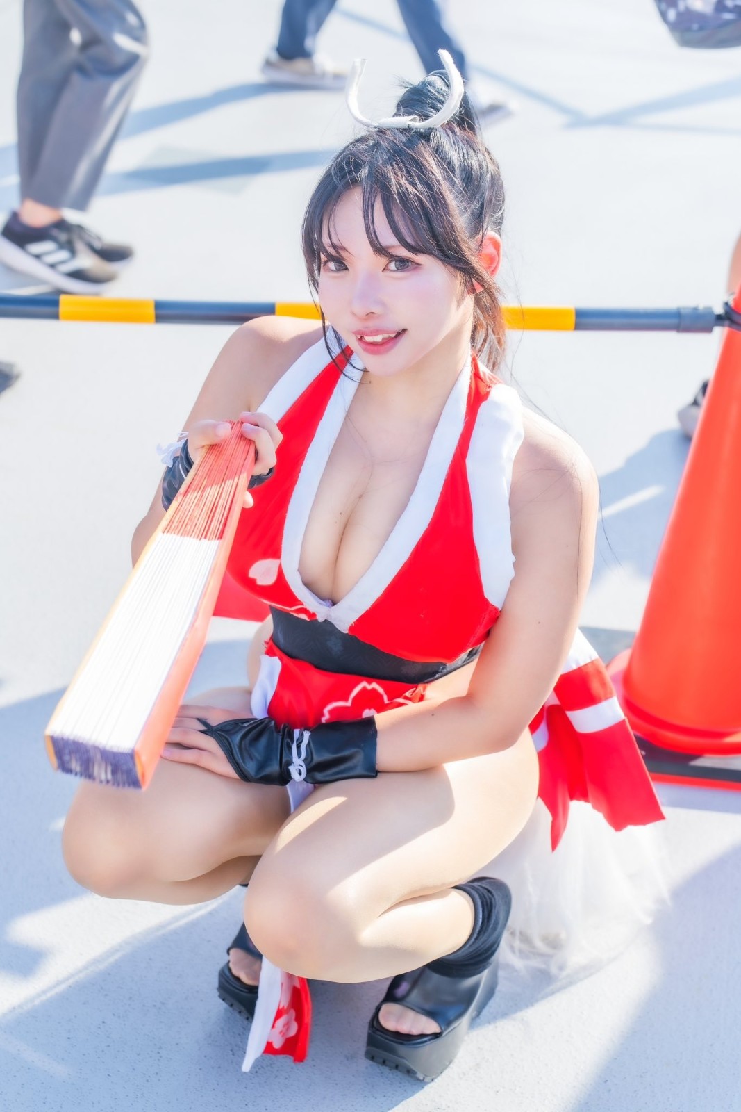 日本美女Cos《街霸》春丽图赏 完美的肉腿和身材