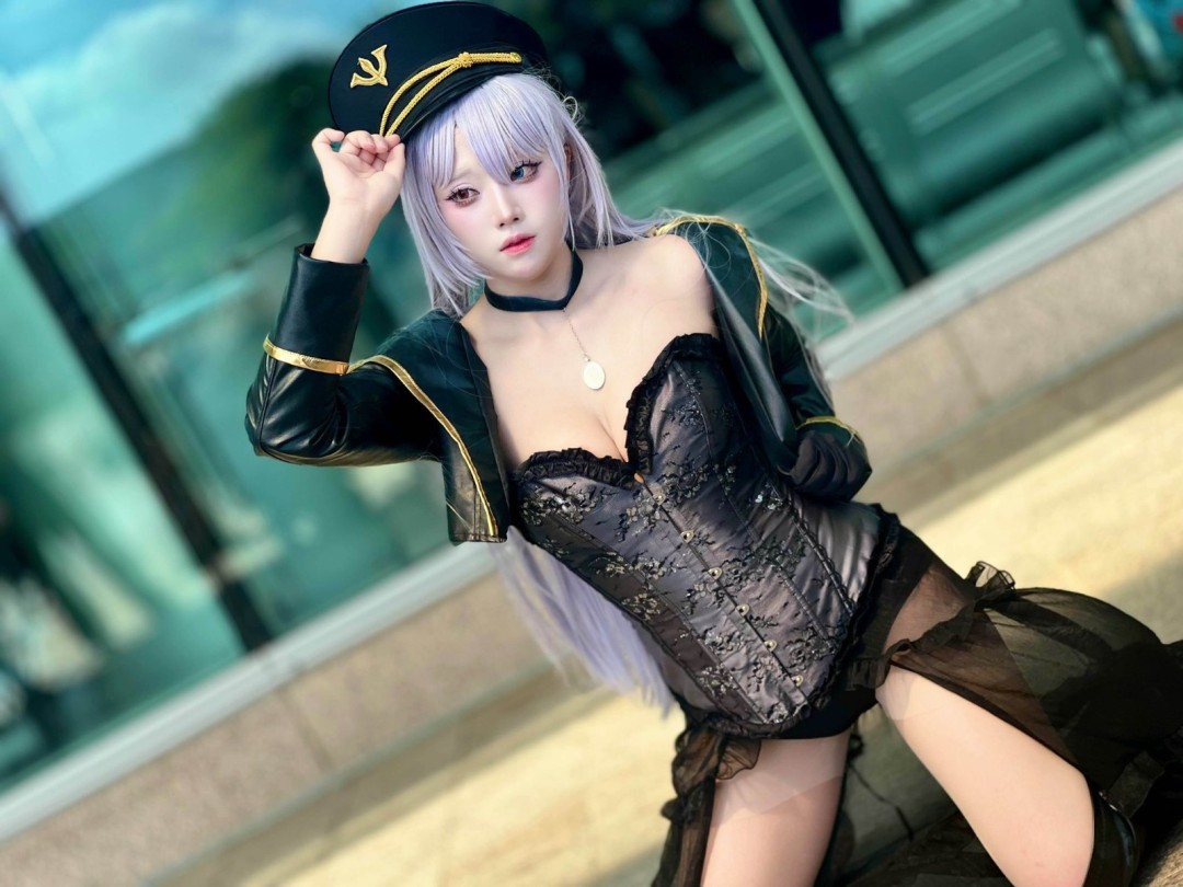 韩国美女Cos《胜利女神》克雷伊 俏皮可爱身材好