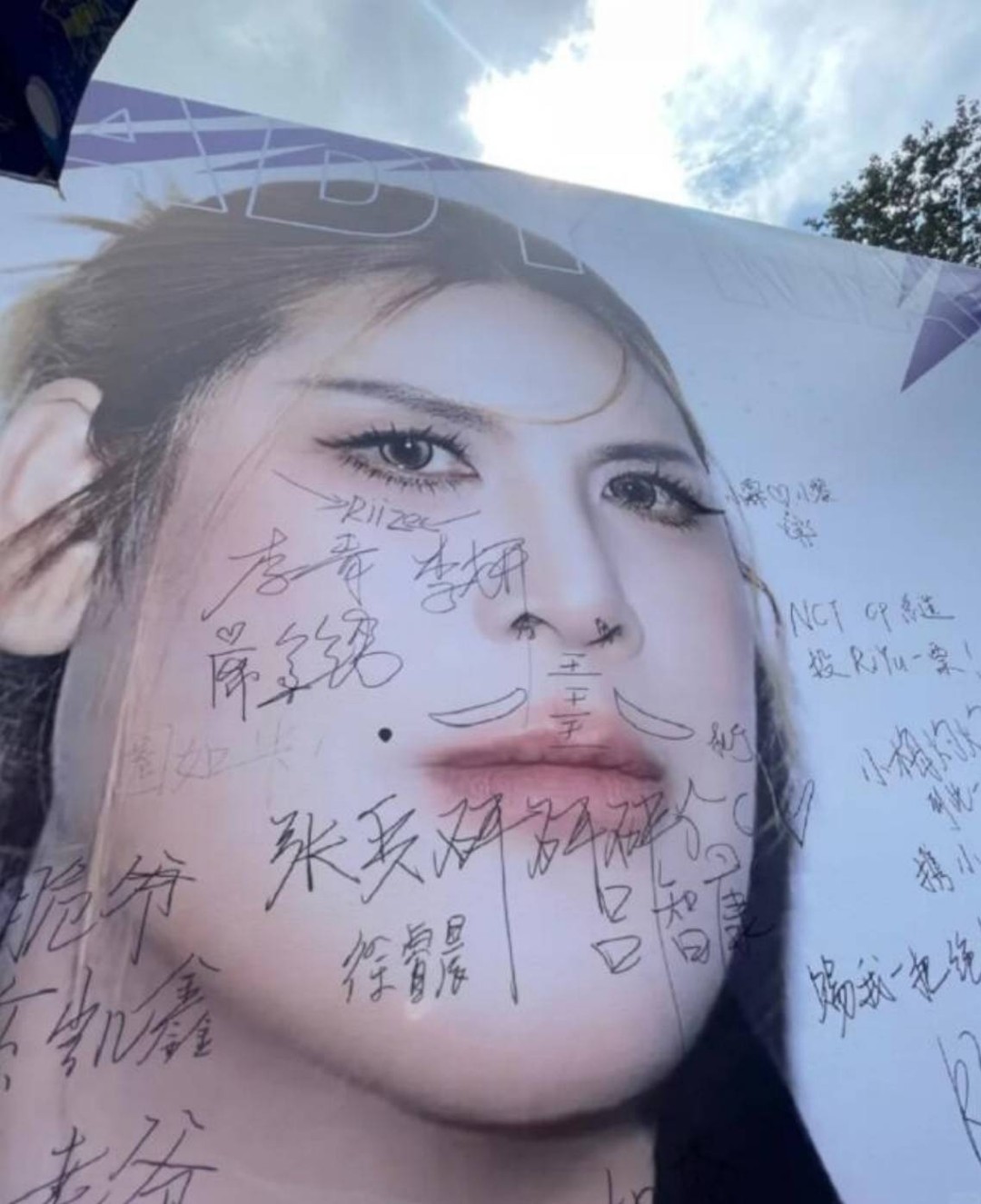 帣ͼƷϵ ɰԸǰһǴ