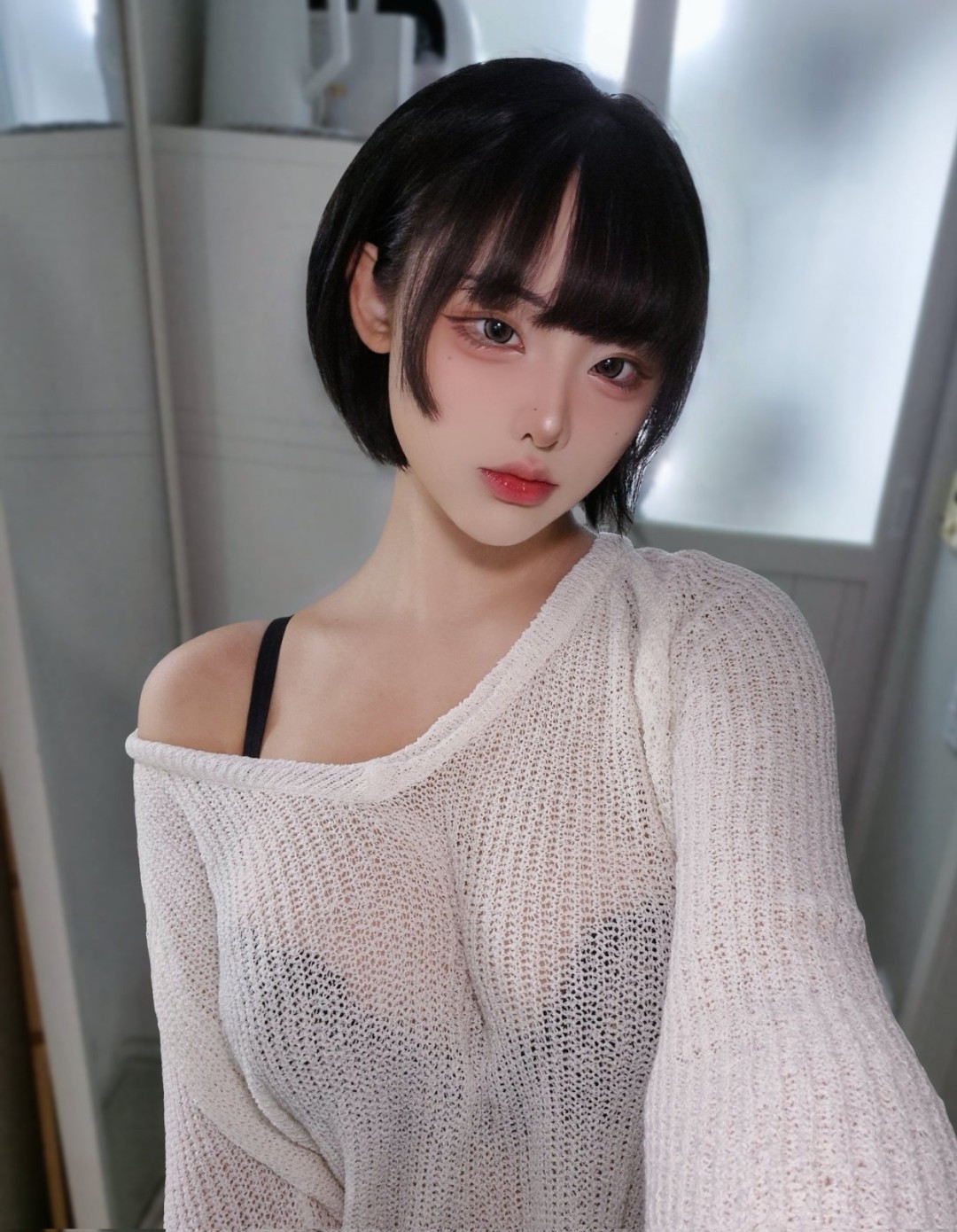 韩国美女Yasal新Cos美图赏：高贵冷艳 身材性感