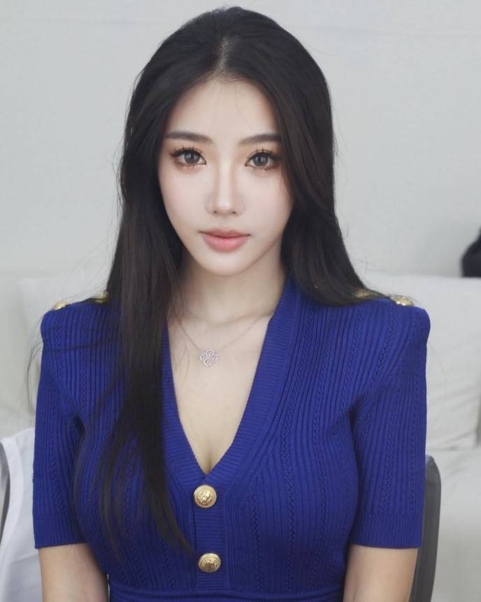 3DM輕松一刻第1557期 美女好長的腳趾頭?。? /> 
</p>
<p align=