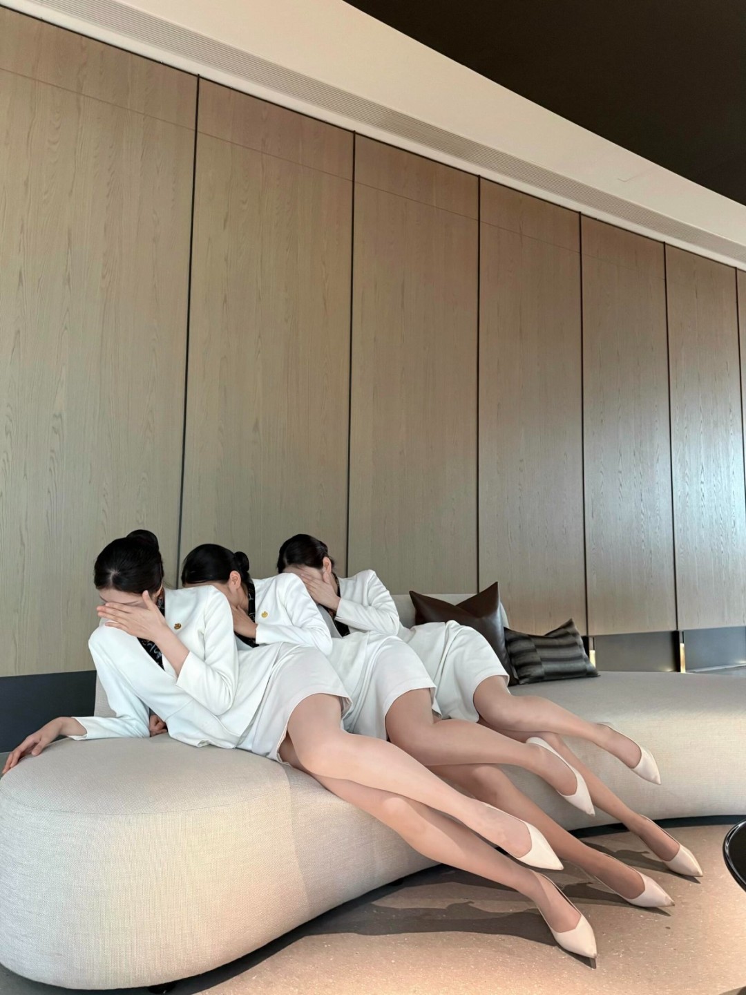 周一內(nèi)涵囧圖云飛系列 有時候黑絲也不是萬能的？
