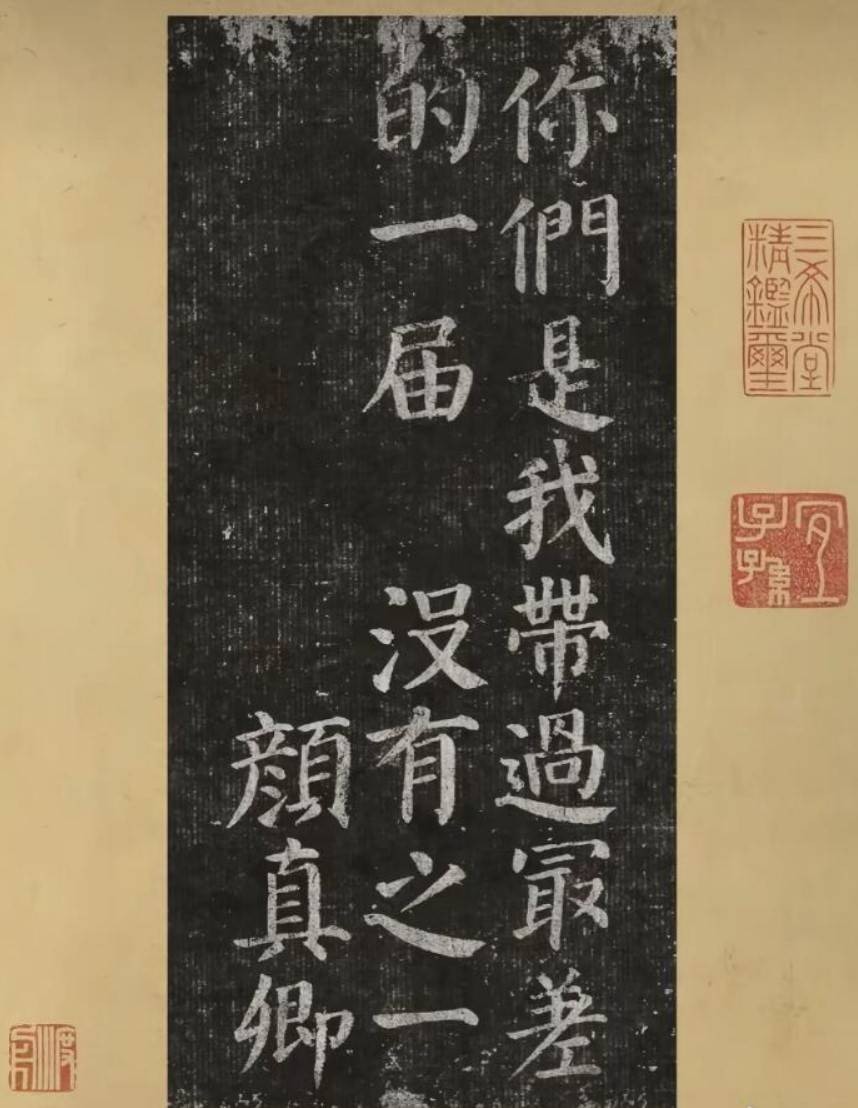 周五福利囧图云飞系列 美女翘臀真有这么Q弹吗?