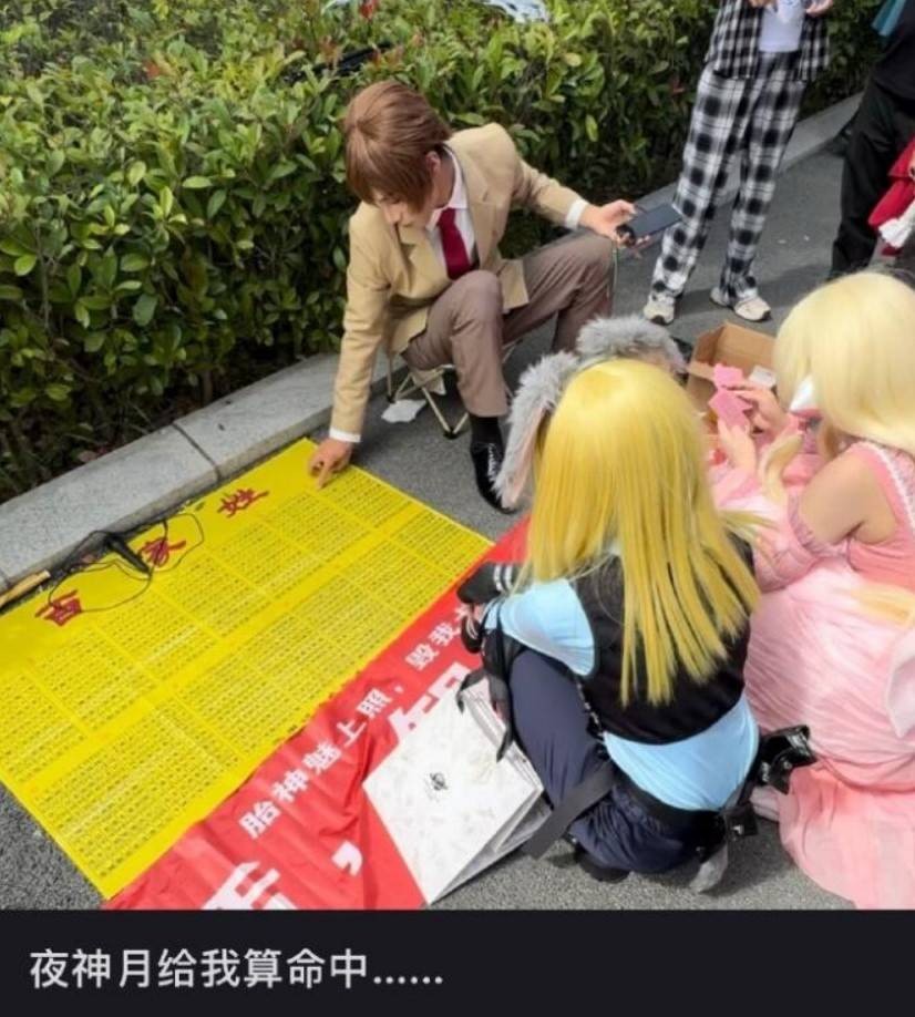 周五福利囧图云飞系列 美女翘臀真有这么Q弹吗?