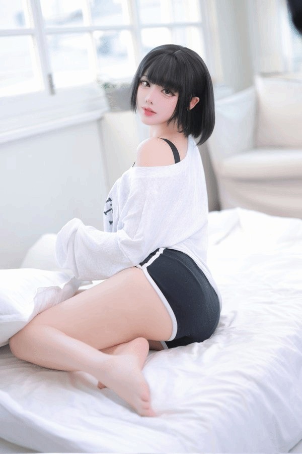 韩援Yasal晒出新Cos美图 性感身材特别养眼!