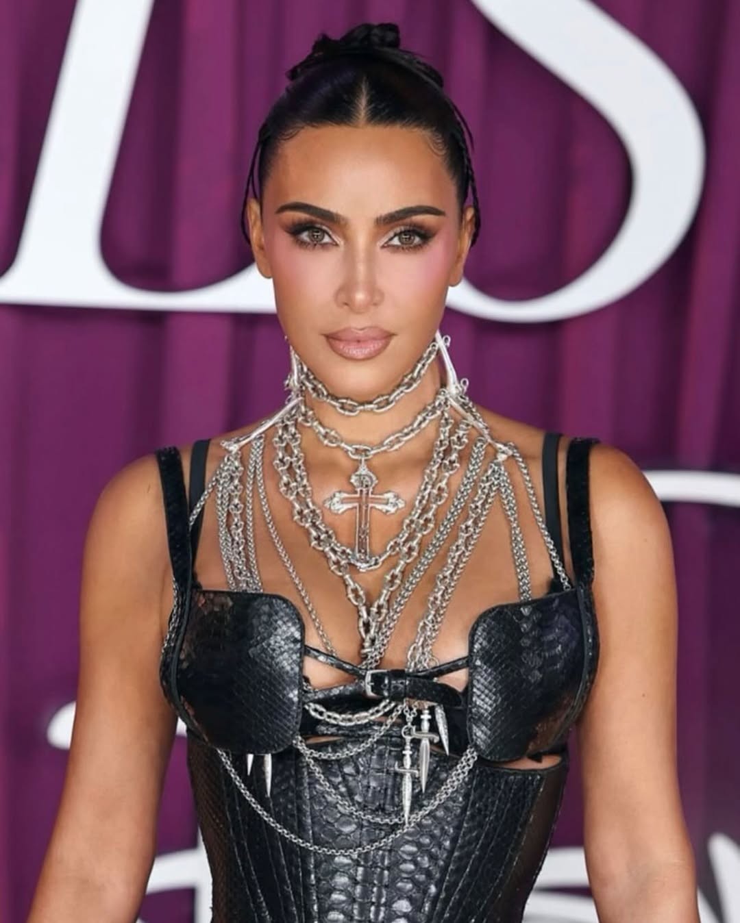 𿨴ɺڸͼ ٩үαȻָ