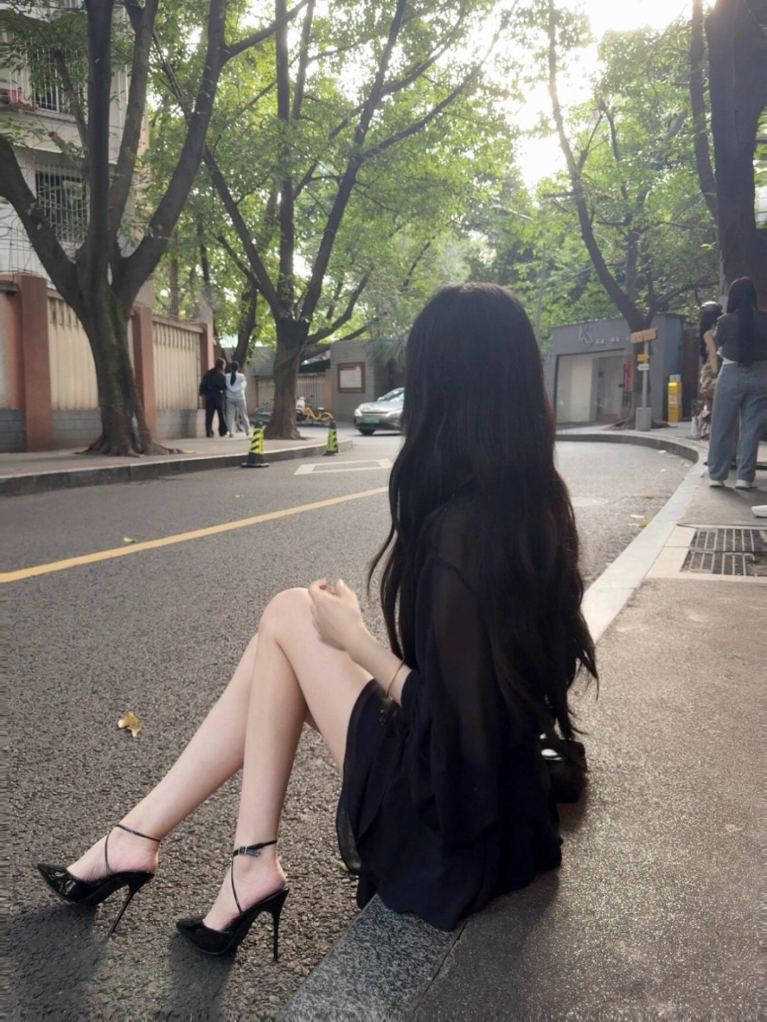 周一内涵囧图云飞系列 美女你射箭射的真不赖啊！