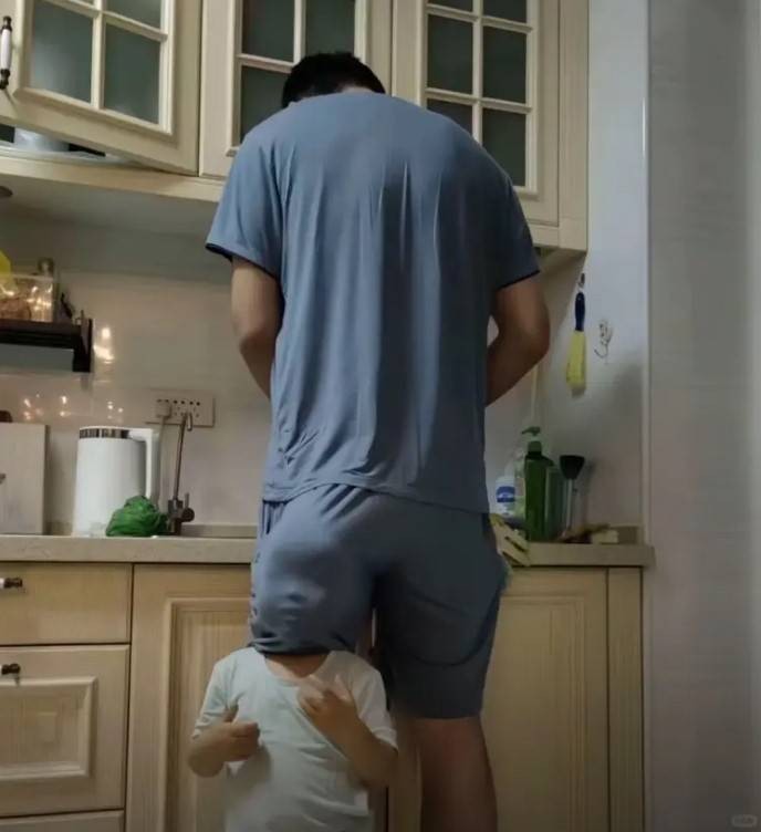 轻松一刻第1573期 健身的人基本上都会自拍哟