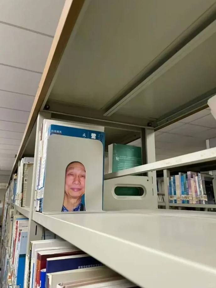 3DM轻松一刻第1573期 健身的人基本上都会自拍哟