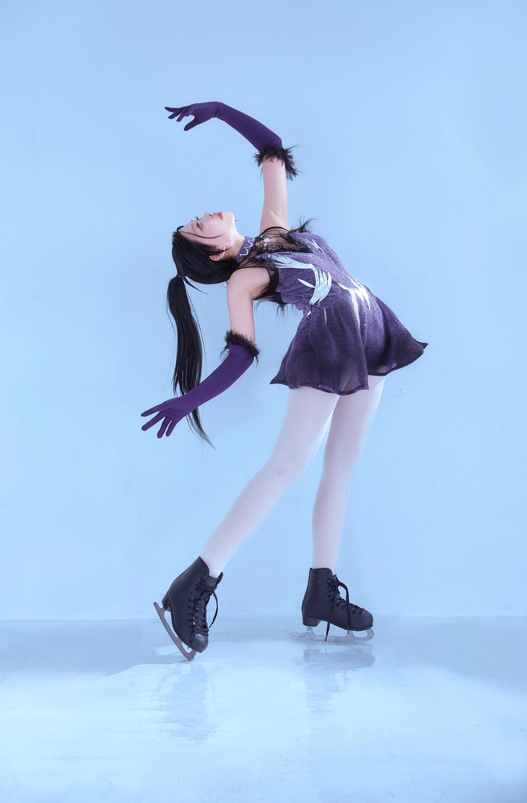 日本美女性感Cos图集赏 黑丝2B小姐姐非常吸睛