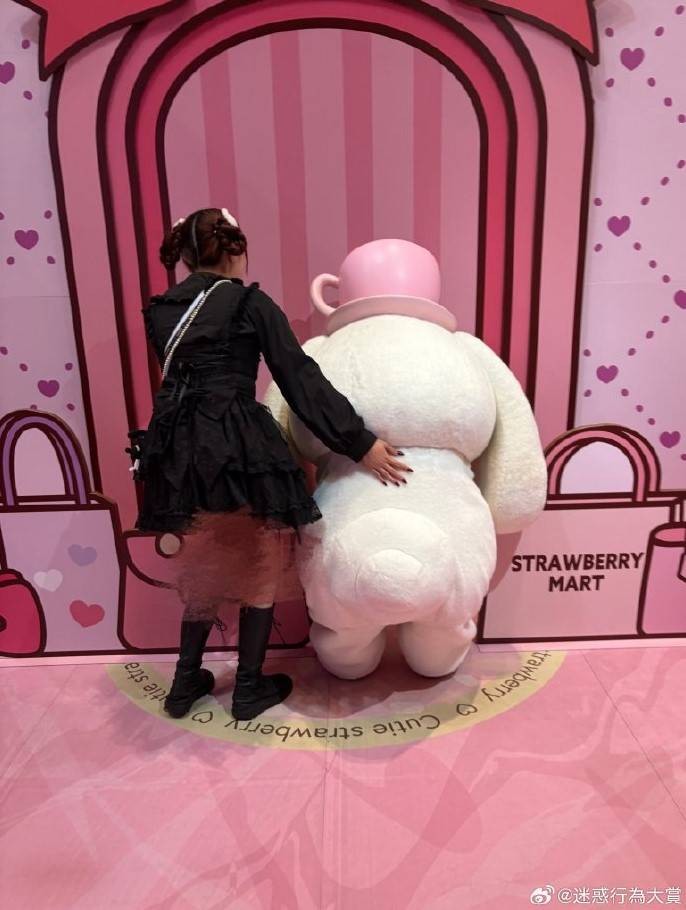 轻松一刻第1575期 太难闻了被这恐怖气息震撼