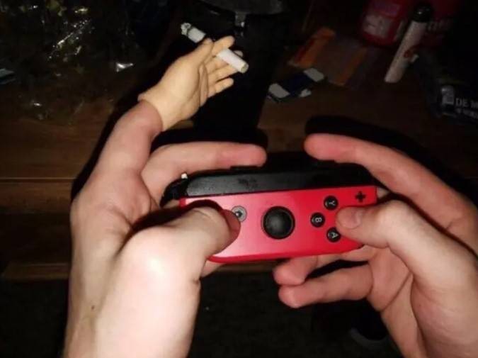 轻松一刻第1577期 妹子穿成这样打台球秀球技？