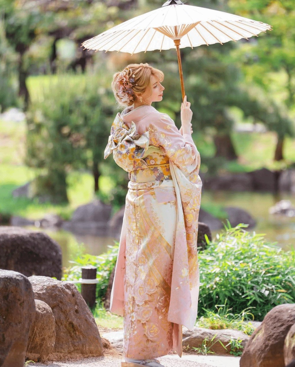 《生化4》阿什莉体模新Cos美图 又白又嫩很性感