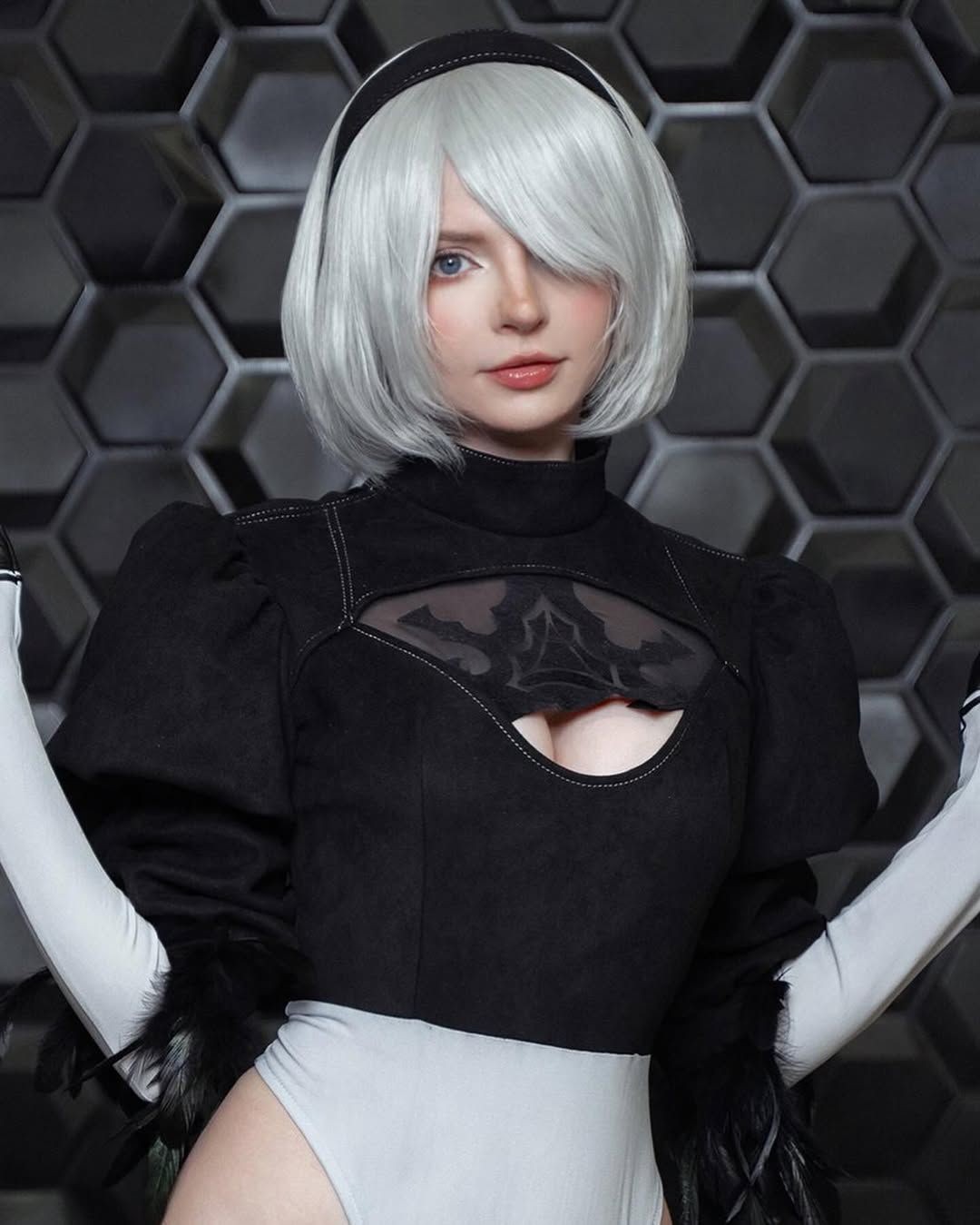 《生化4》阿什莉体模新Cos美图 又白又嫩很性感