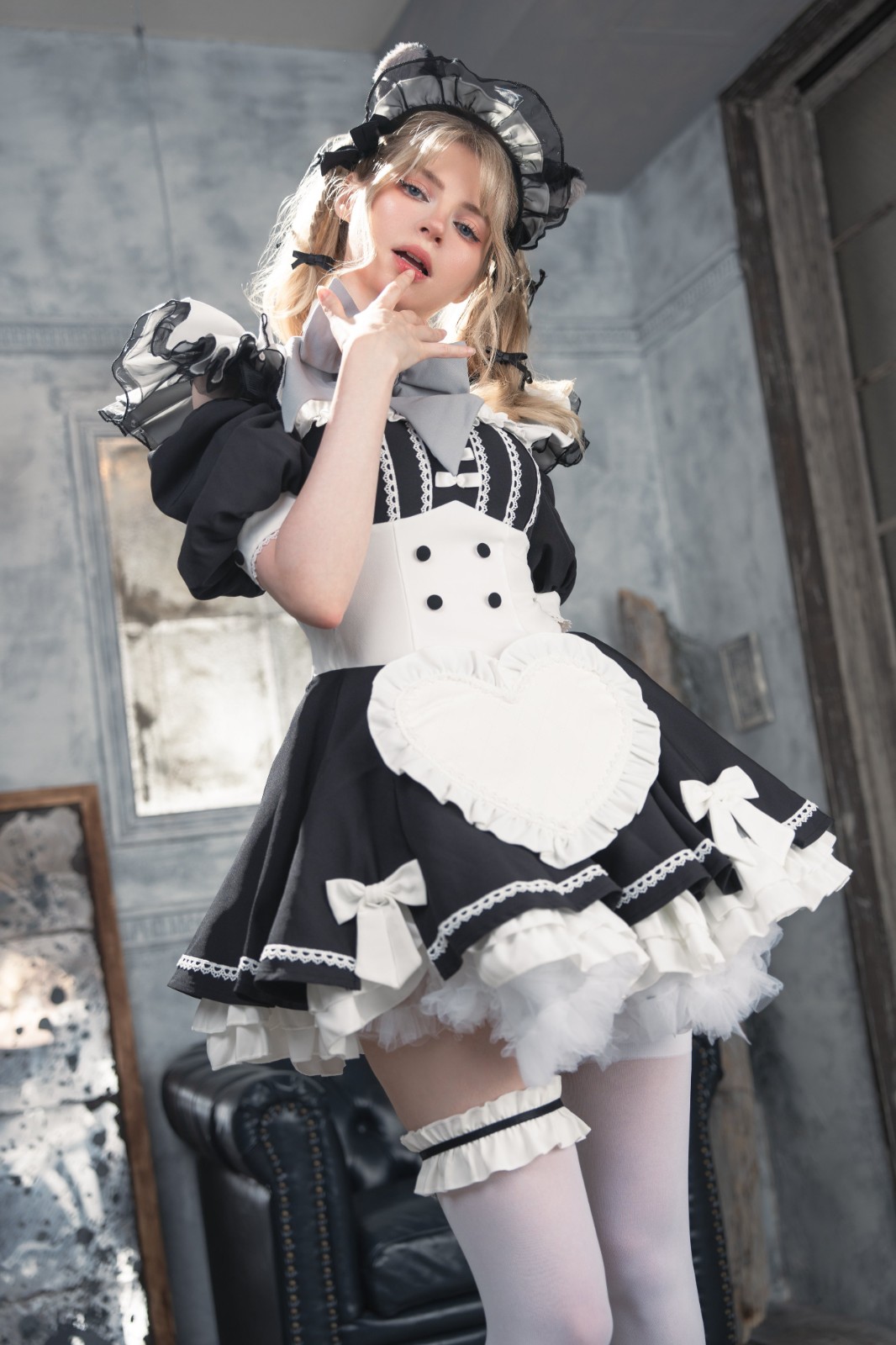 《生化4》阿什莉体模新Cos美图 又白又嫩很性感