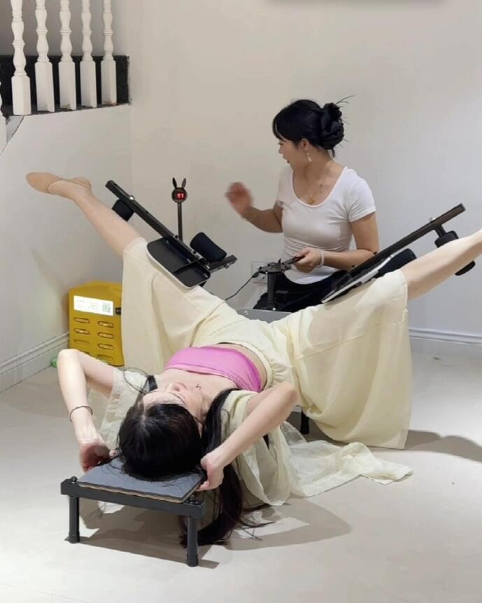 周一内涵囧图云飞系列 美女虽然微胖但是耐看啊！