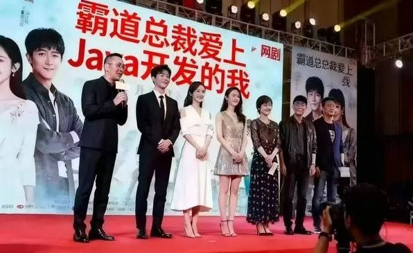 轻松一刻第1581期 体育老师也过不了美人关的