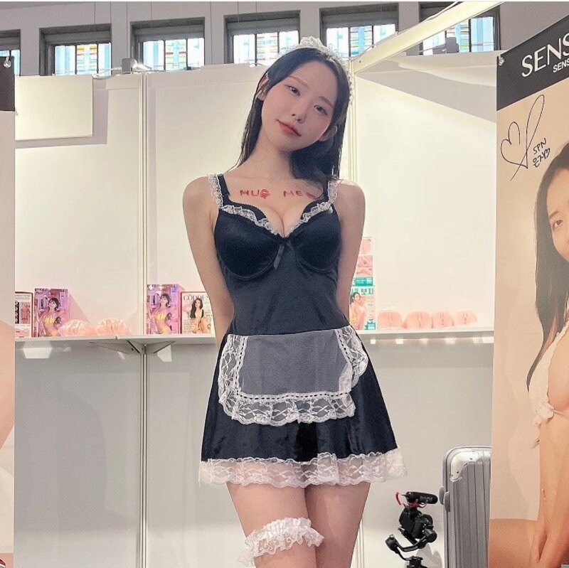 周五福利囧图云飞系列 体育老师也过不了美人关！