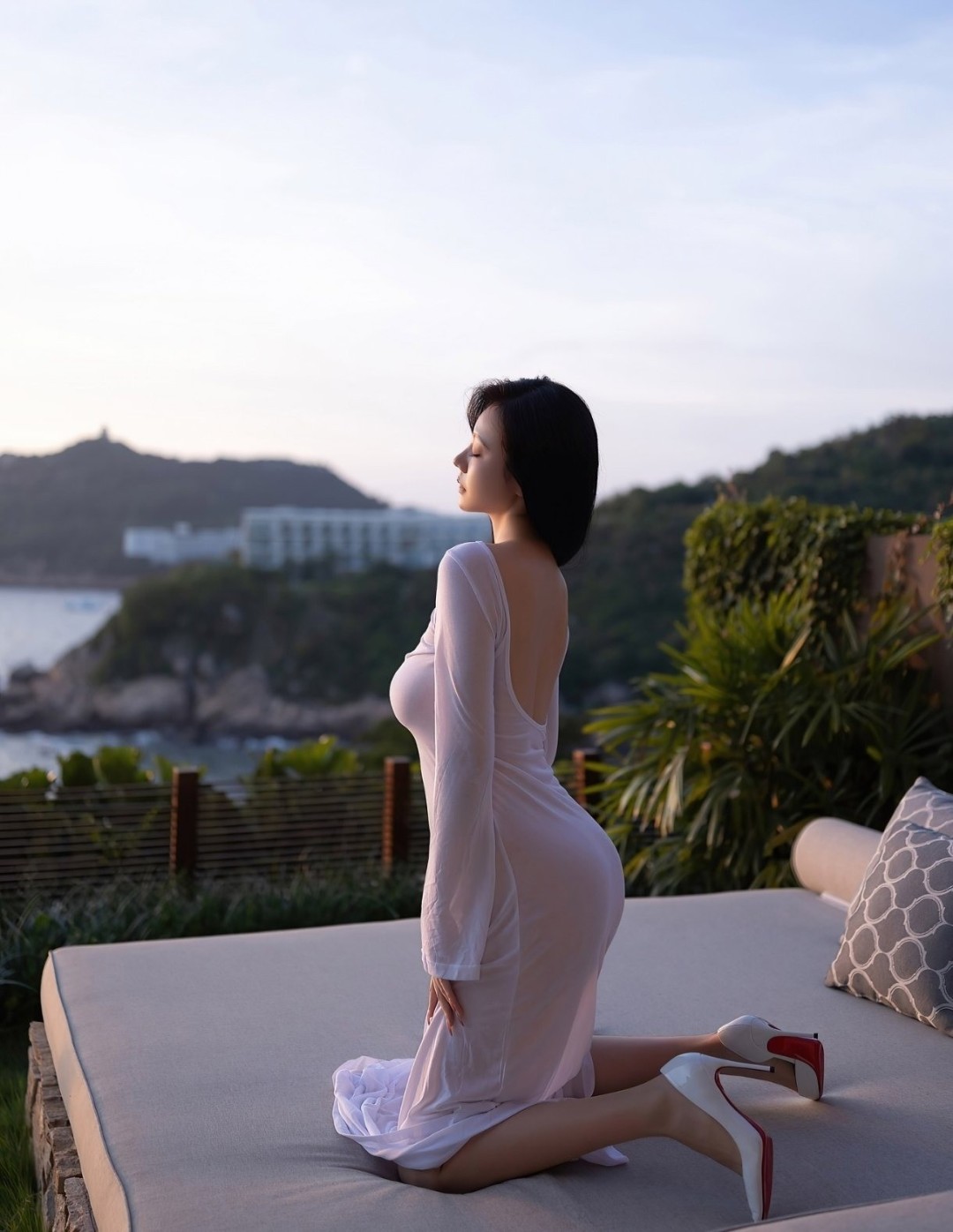 周五福利囧图云飞系列 体育老师也过不了美人关！